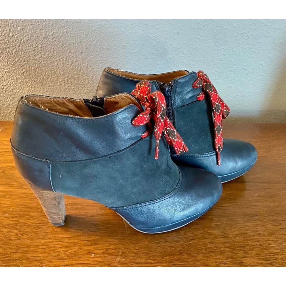 Amazing Booties! - Picture 2 of 3
